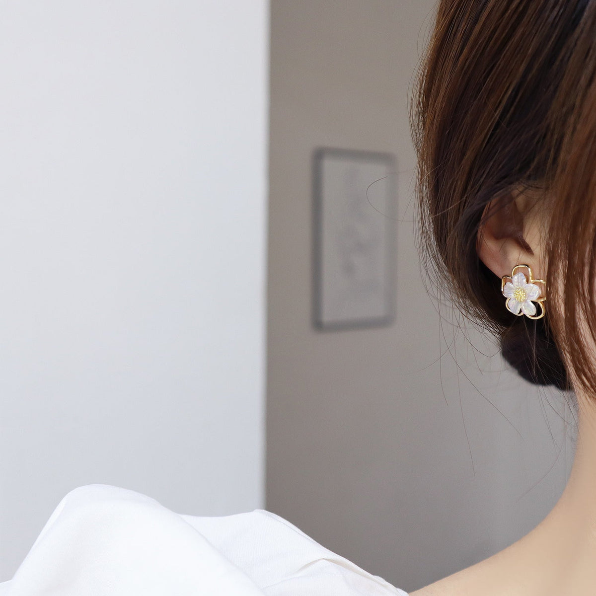 14K Gold Flower Earrings