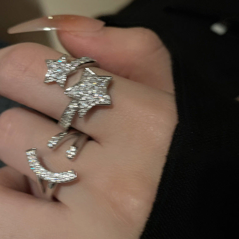 Smiling Zirconia Adjustable Ring