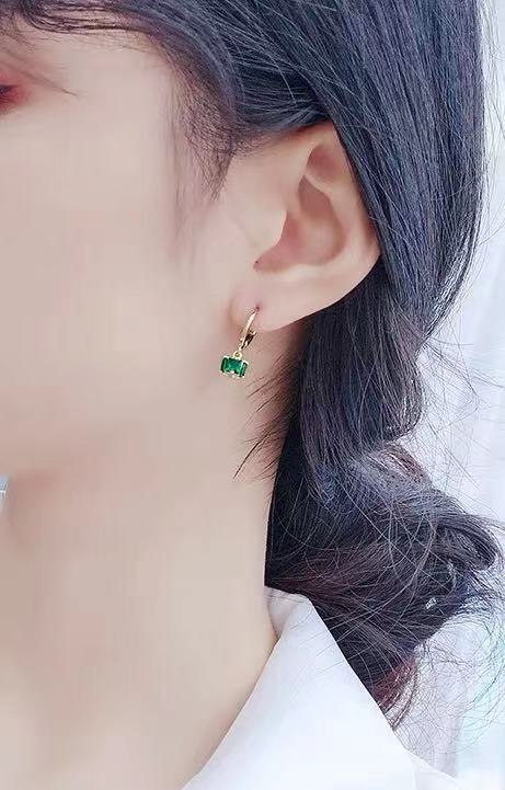 Emerald Square Crystal