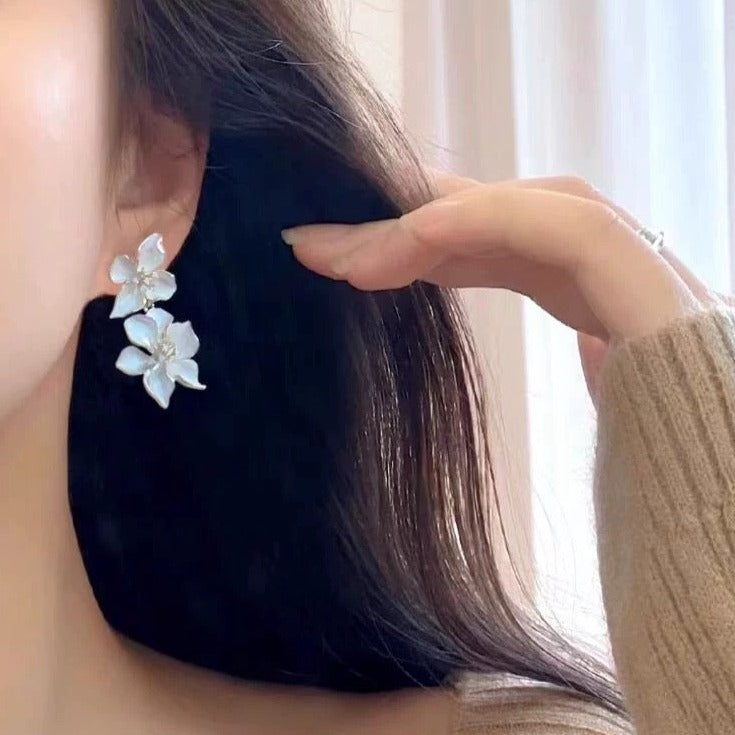 Flower Dangle Earrings