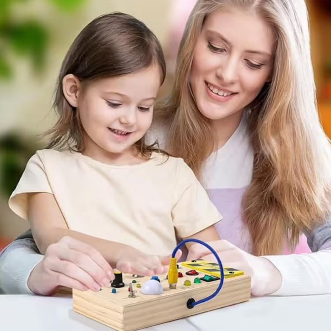 DISCOVERY PLAY – Montessori Busy Board for Toddlers to Explore, Learn & Develop Fine Motor Skills