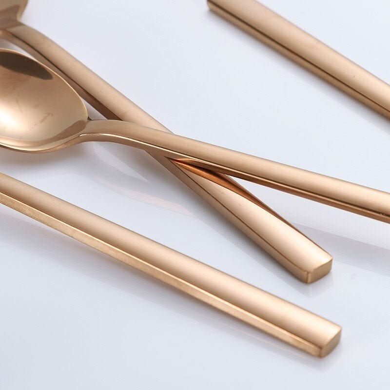 EleganceCut – 30-Piece Stainless Steel Cutlery Set for 6 People