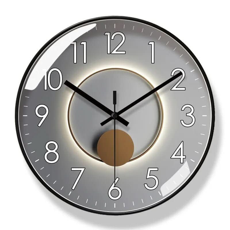 HUSKLOK – Silent Nordic Wall Clock with Minimalist Design