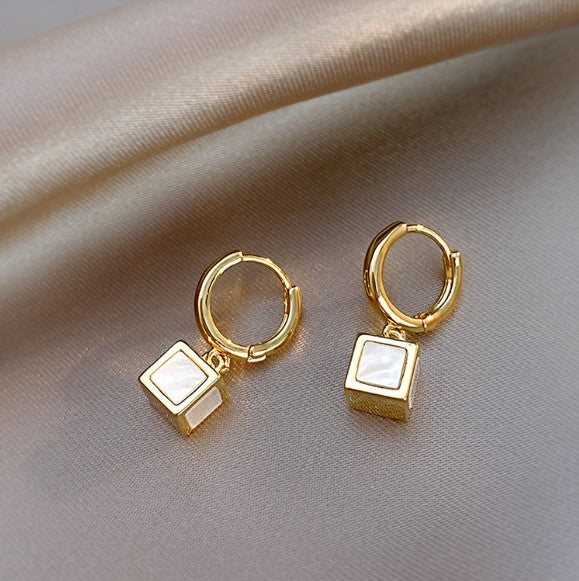 Square geometric earrings
