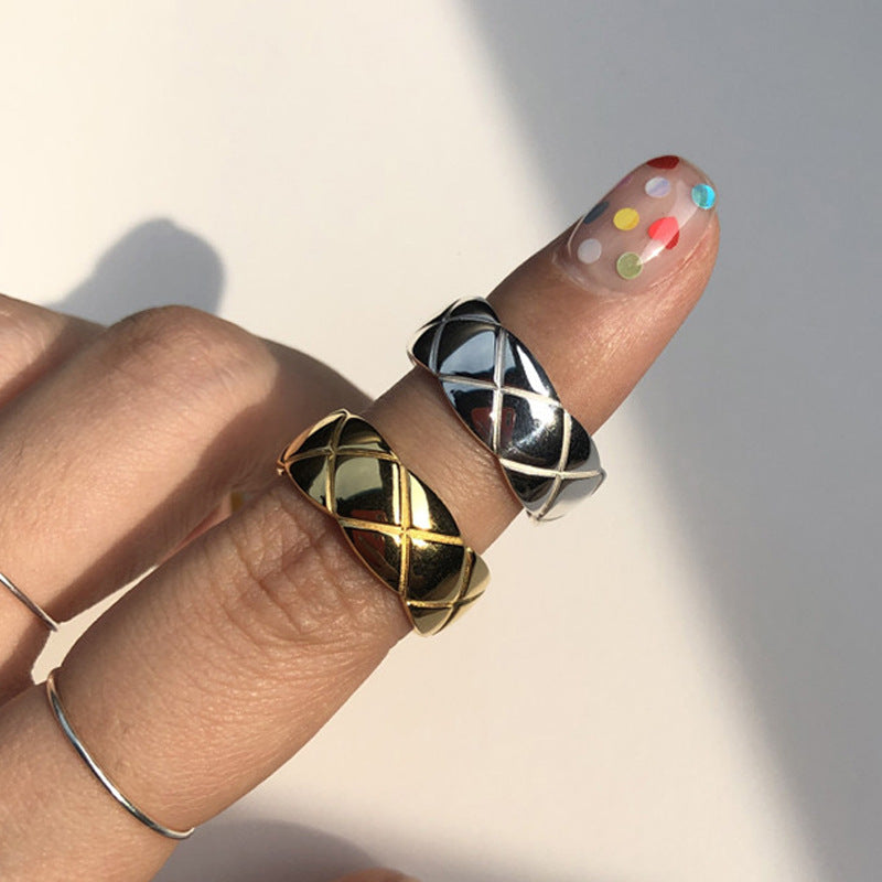 Classic Plaid Ring