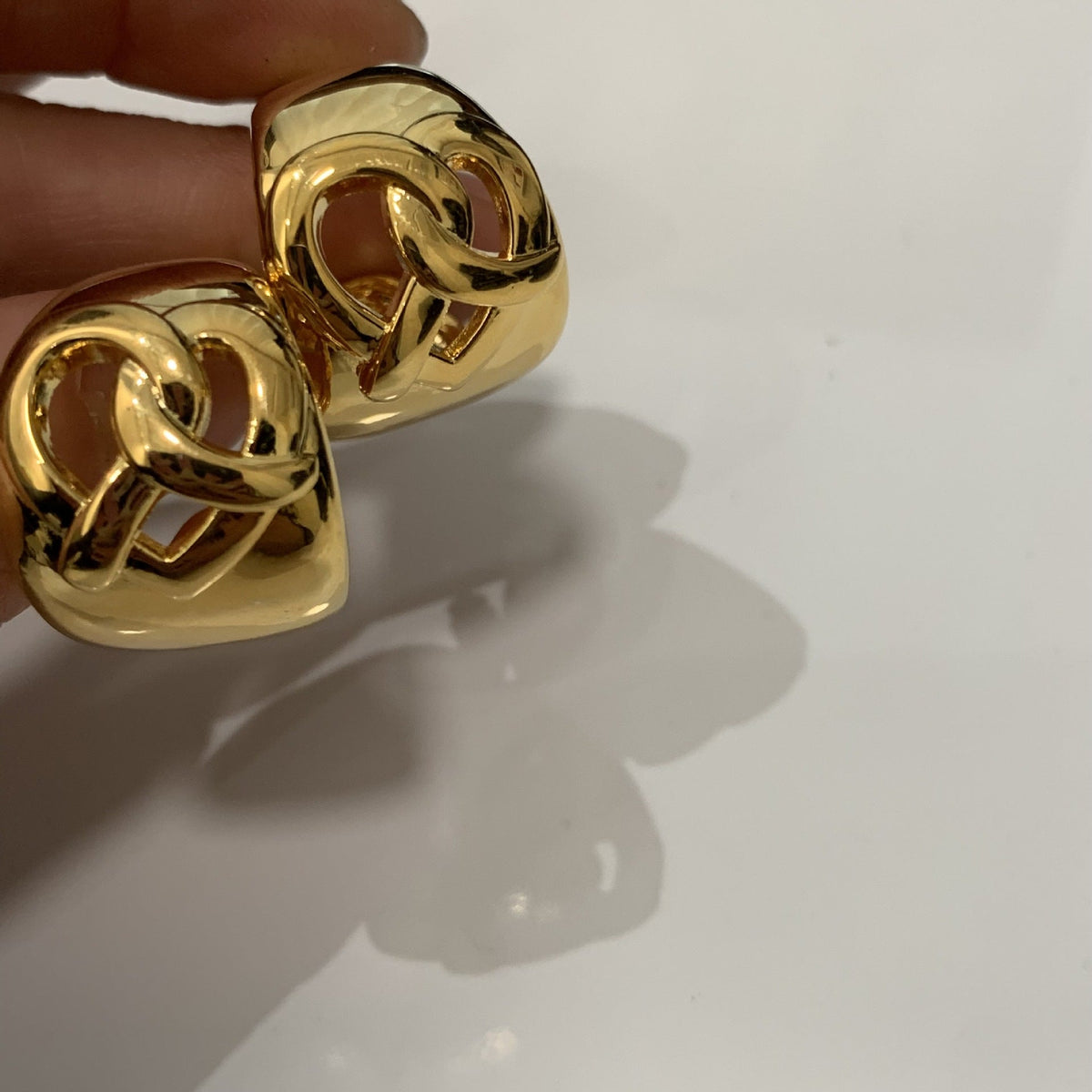 French Vintage Heart Twist Earrings