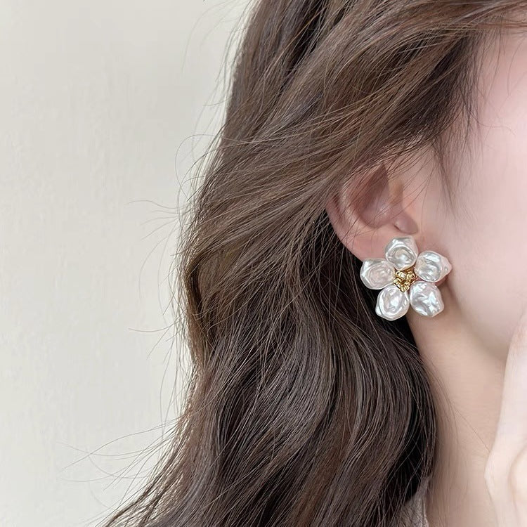 Romantic Pearl Petal Earrings