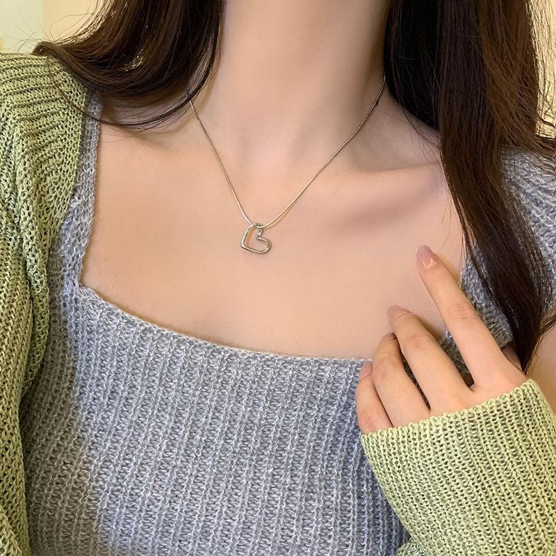 Openwork Love Necklace
