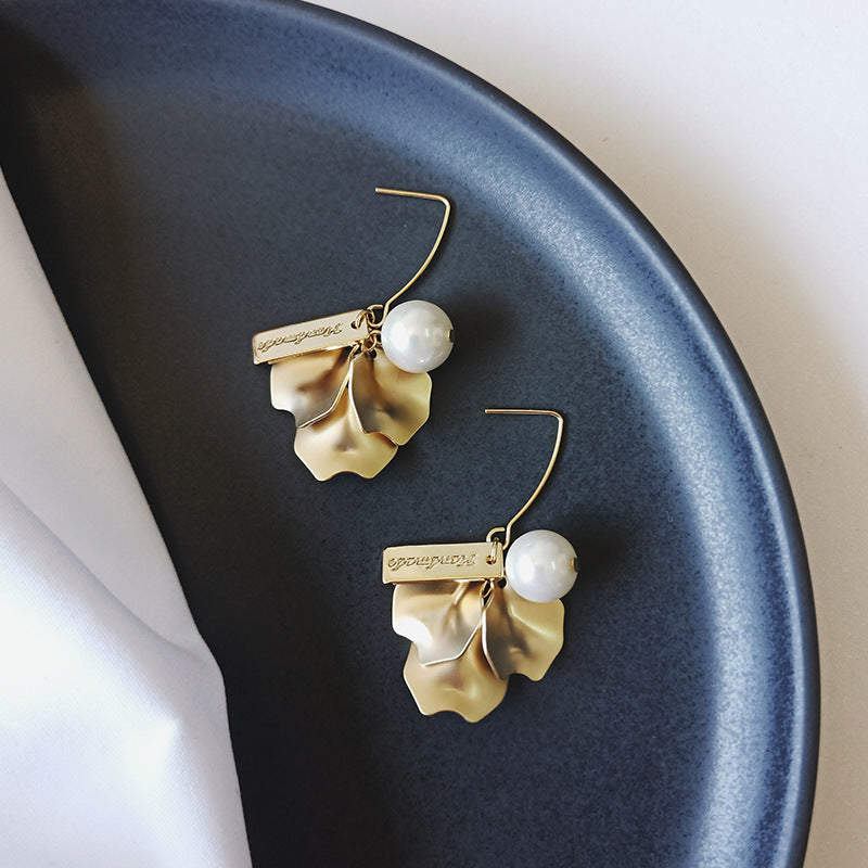 Gold Flower Pearl Earrings