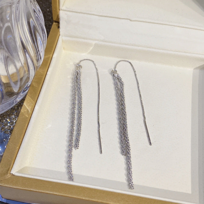 Full Star Chain Tassel Long Earwire Earrings