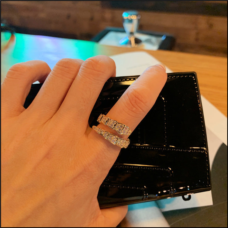 Serpentine Ring
