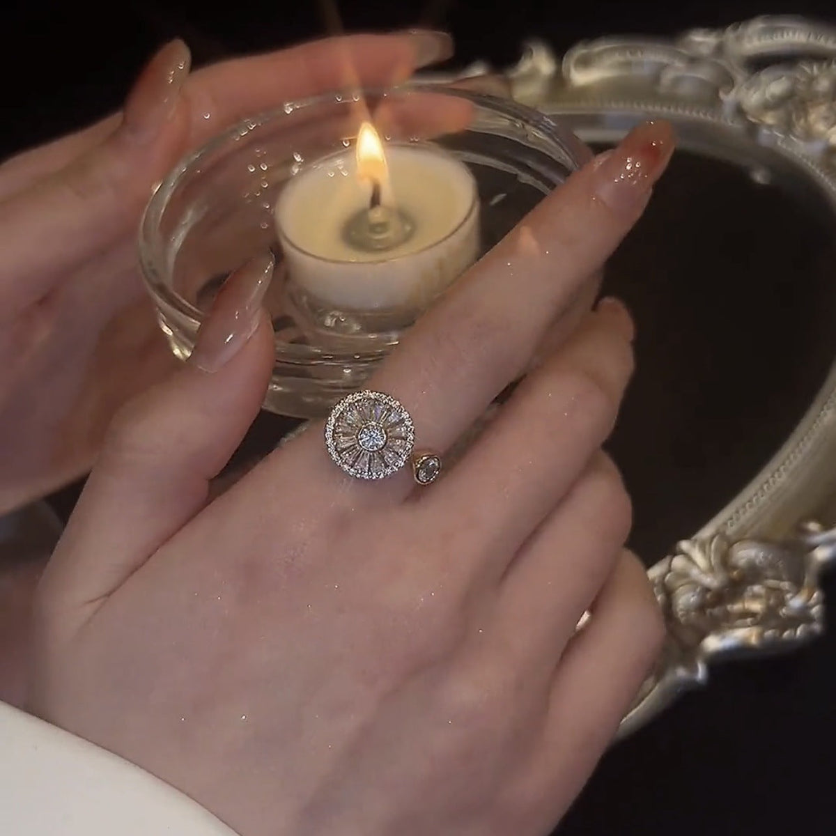 Zirconia Swivel Flower Ring