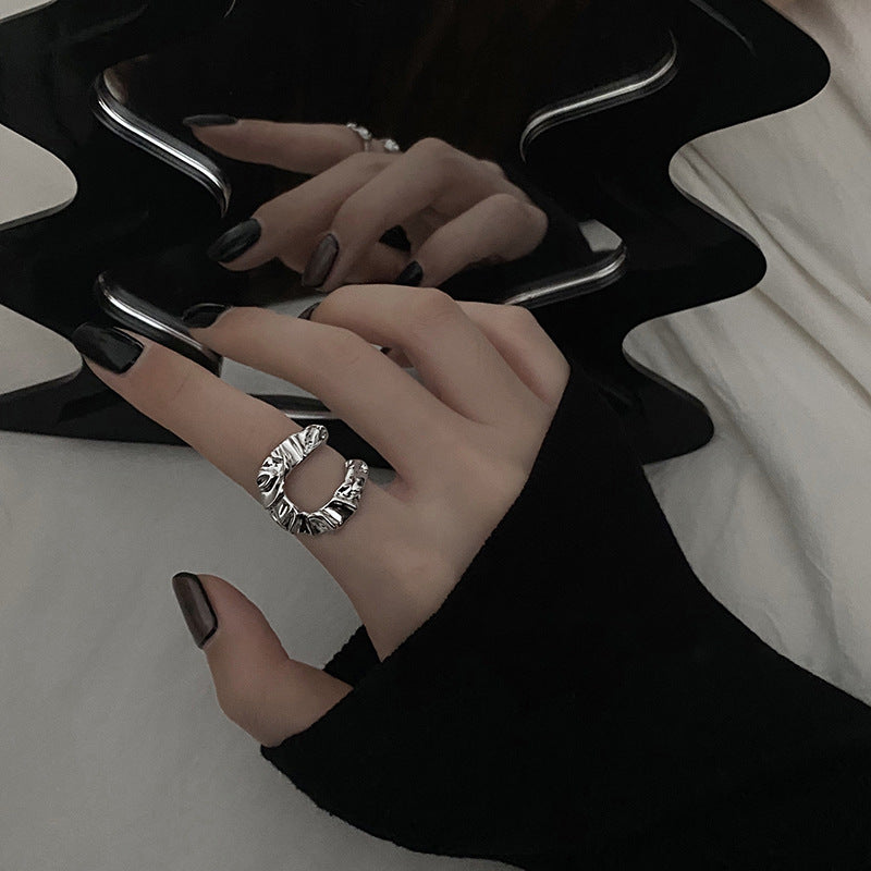Pleated U-shaped Adjustable Ring