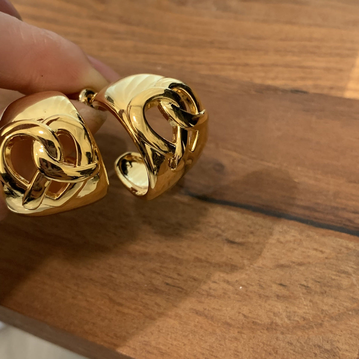 French Vintage Heart Twist Earrings