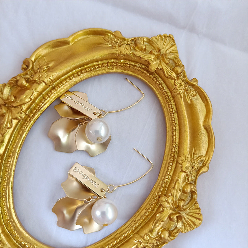 Gold Flower Pearl Earrings