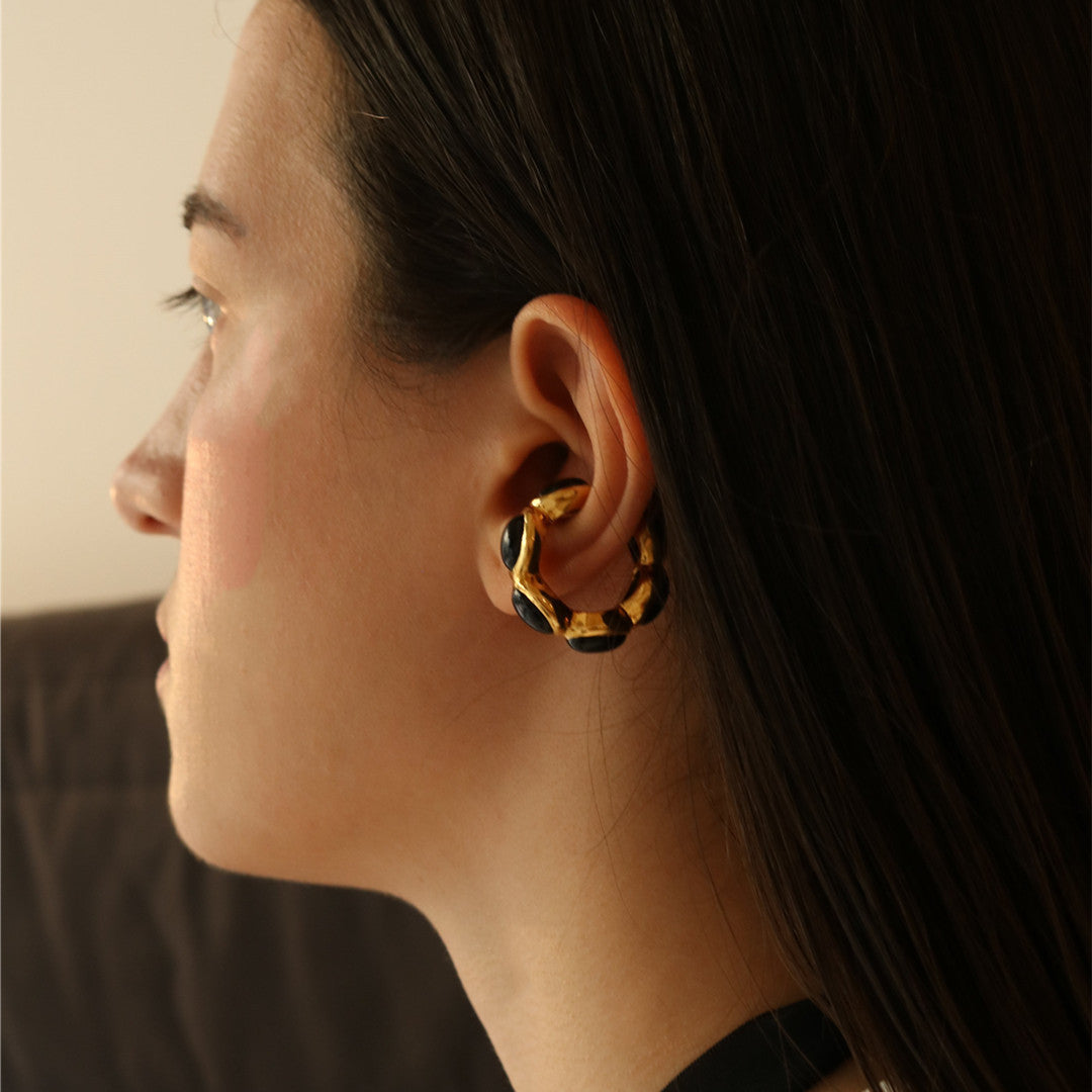 Gold Trimmed Onyx Ear Cuff/Rings