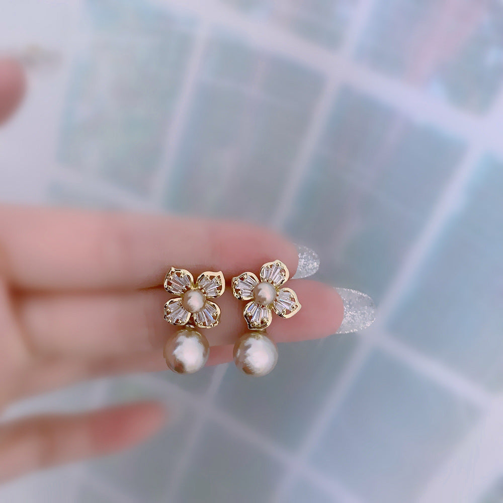 Pearl & Crystal Flower Earrings