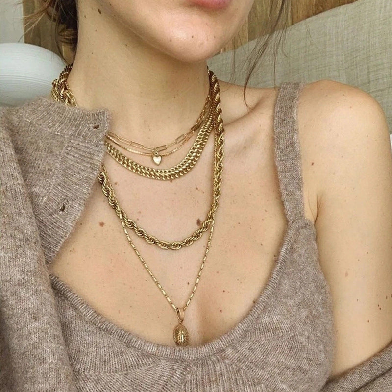 PETRA NECKLACE