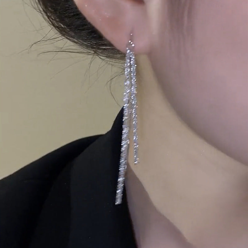 Full Star Chain Tassel Long Earwire Earrings