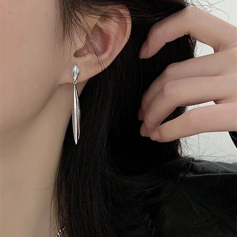 Minimalist Metallic Line Earrings