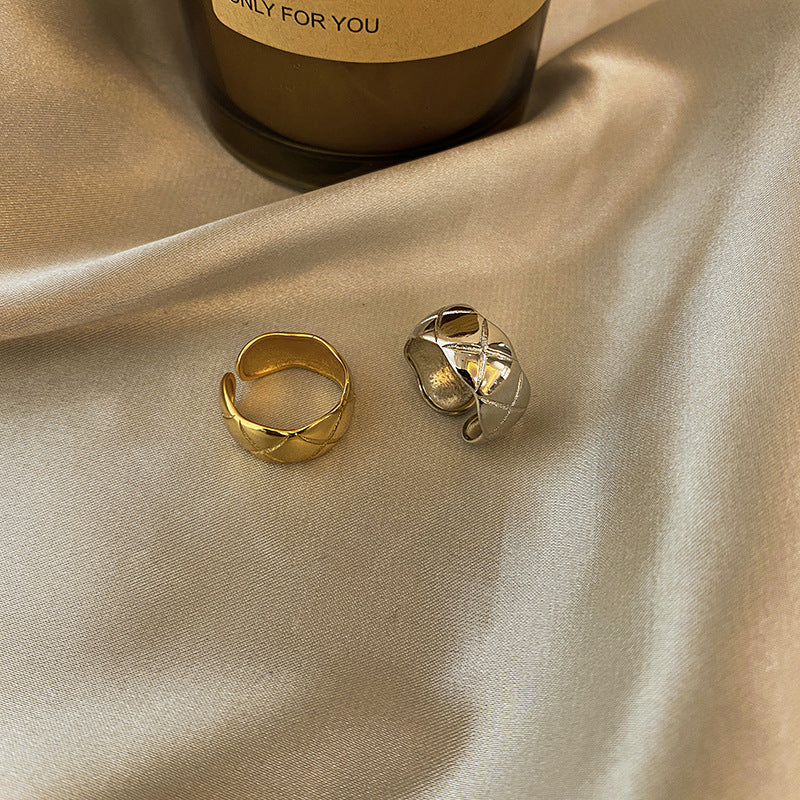 Classic Plaid Ring