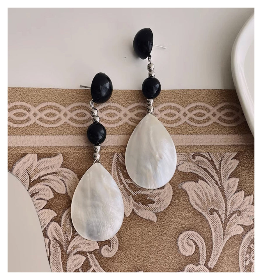 Rosemori Vintage Shell Earrings