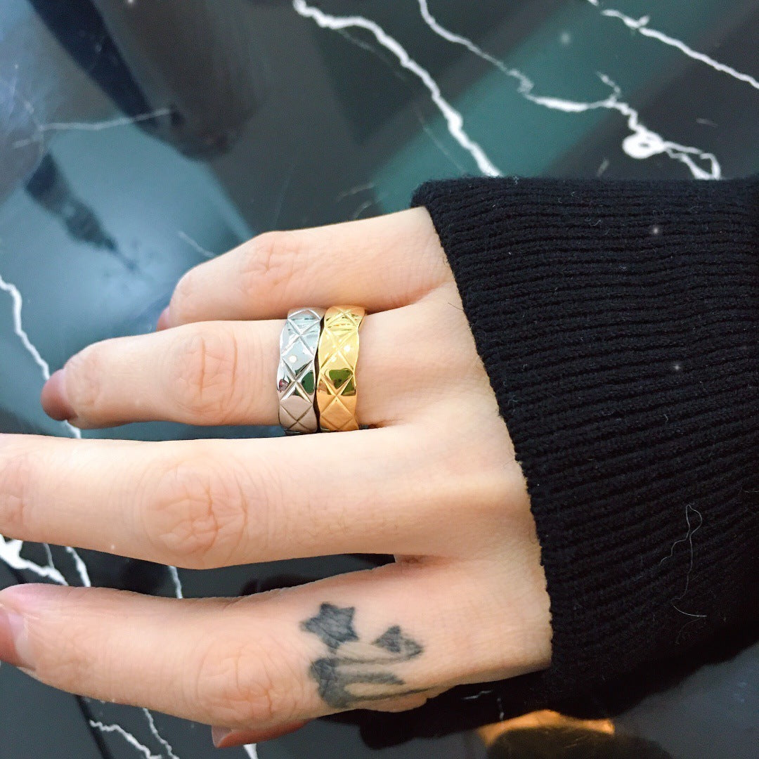 Classic Plaid Ring