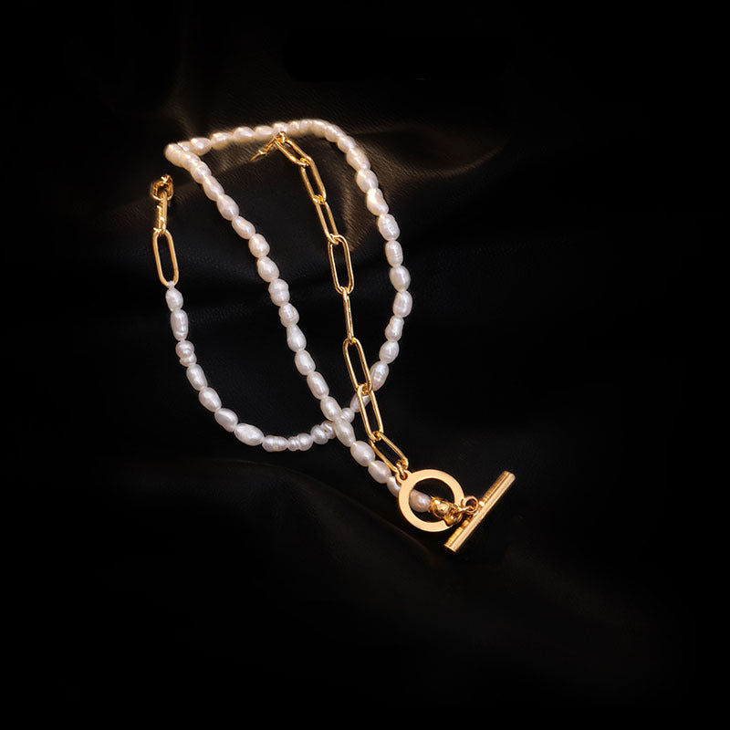 T-button pearl necklace
