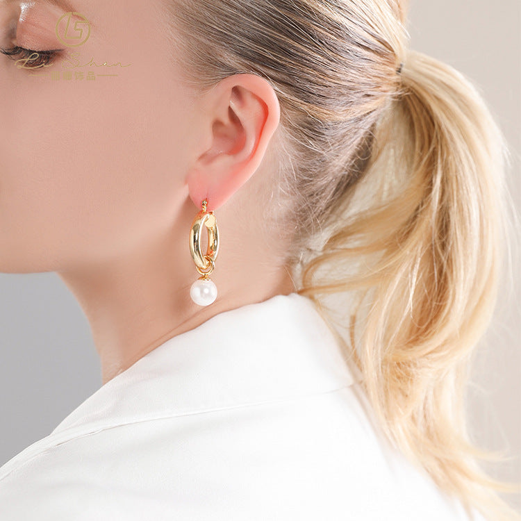 Nuri Pearl Hoop Earrings