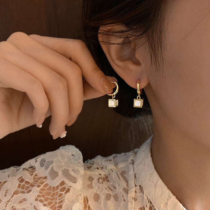 Square geometric earrings