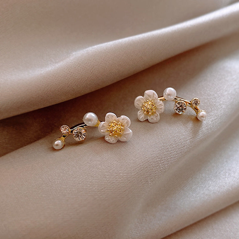 Flower Pearl & Crystal Earrings