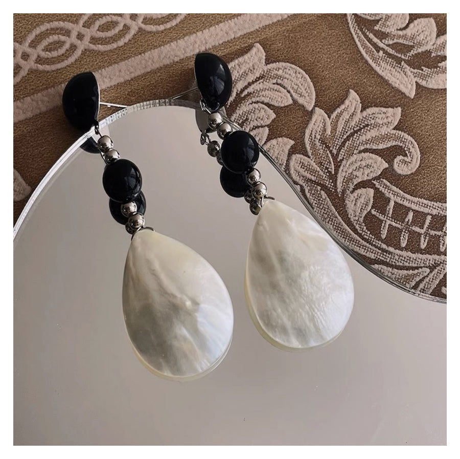 Rosemori Vintage Shell Earrings