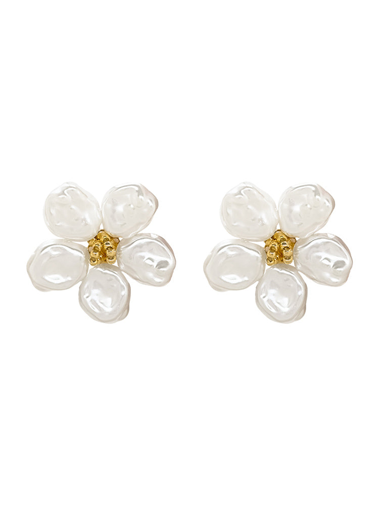 Romantic Pearl Petal Earrings