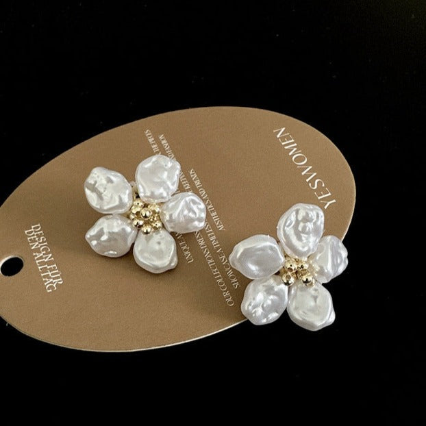 Romantic Pearl Petal Earrings