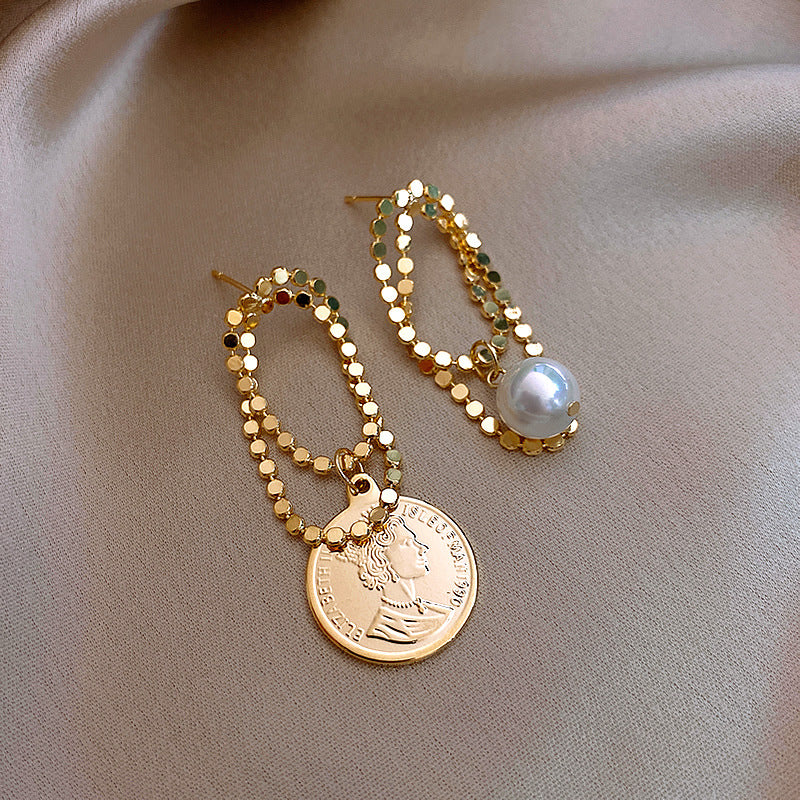 Baroque vintage asymmetrical earrings