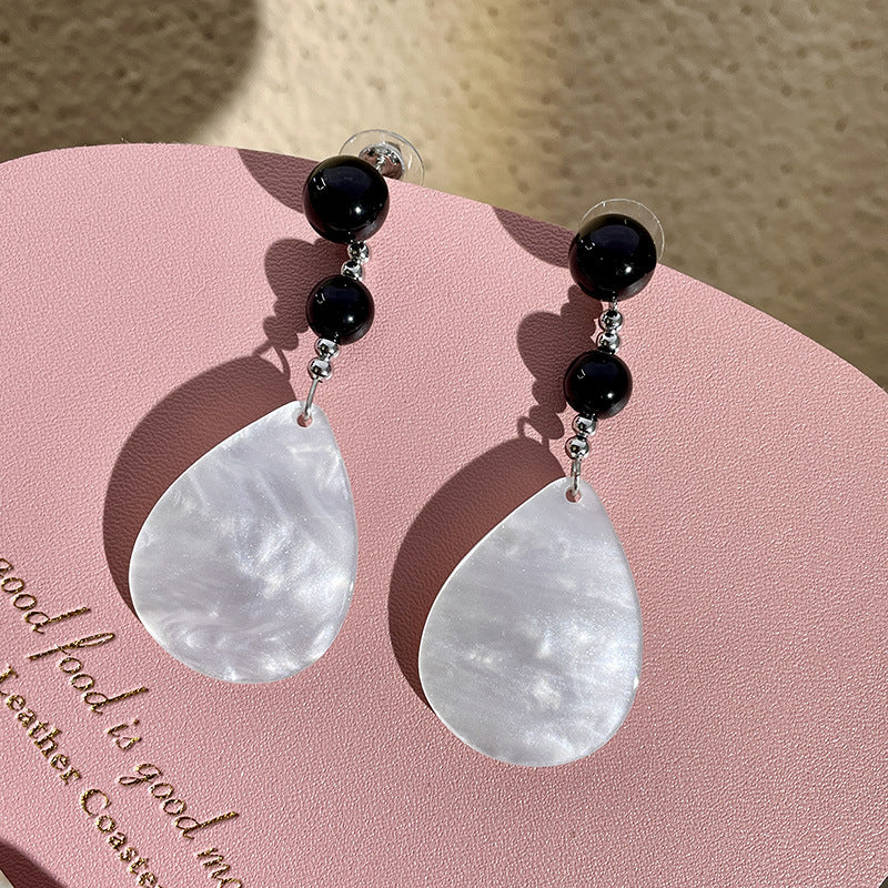 Rosemori Vintage Shell Earrings