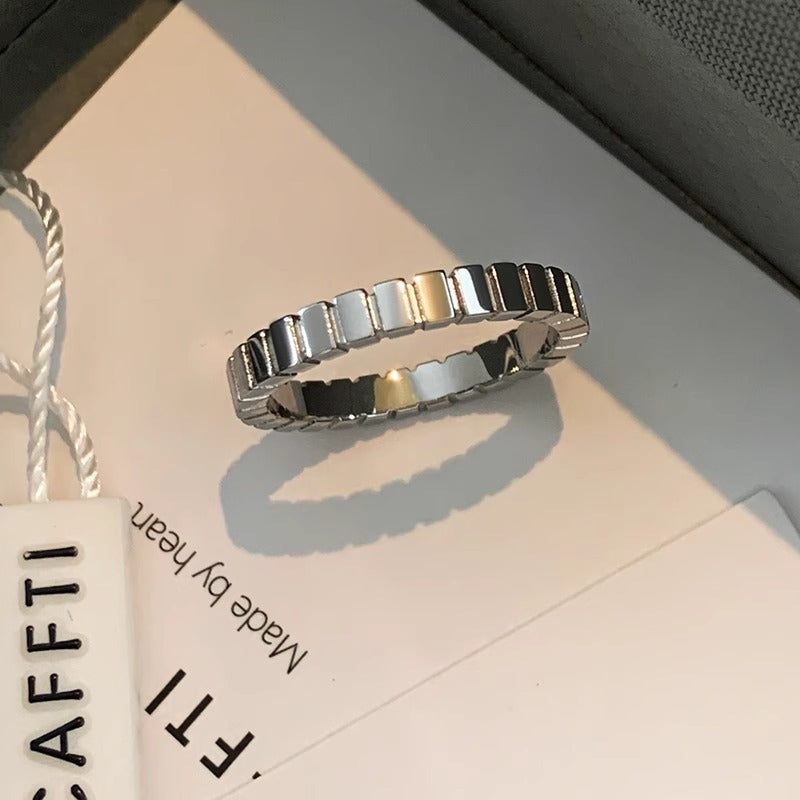 Simple Gear Ring