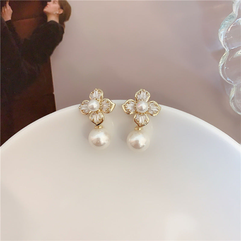 Pearl & Crystal Flower Earrings