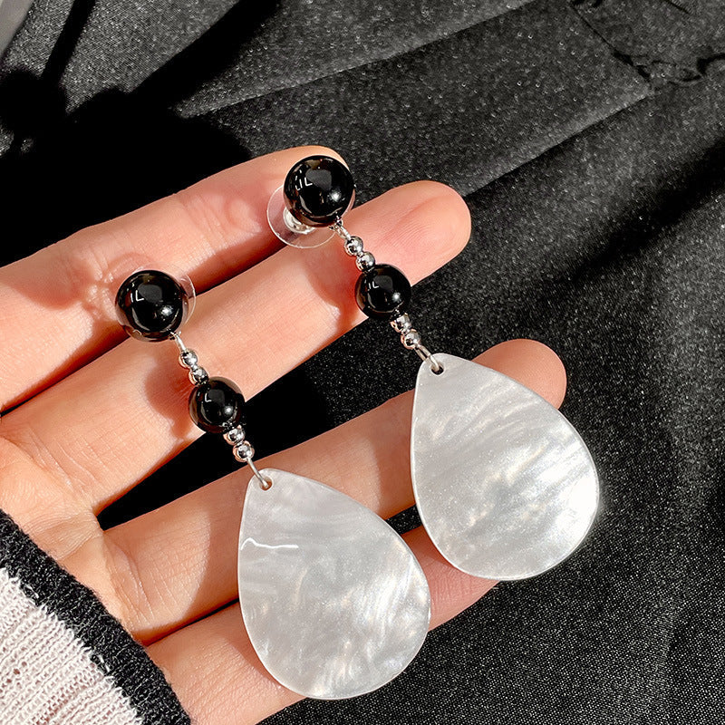 Rosemori Vintage Shell Earrings