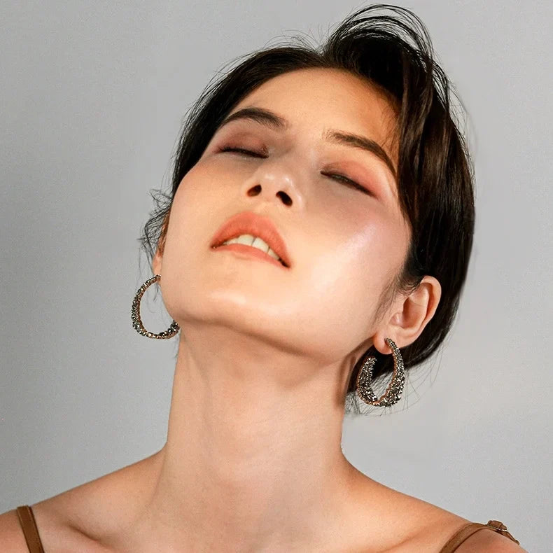 Retro Baroque Sparkling Hoop Earrings