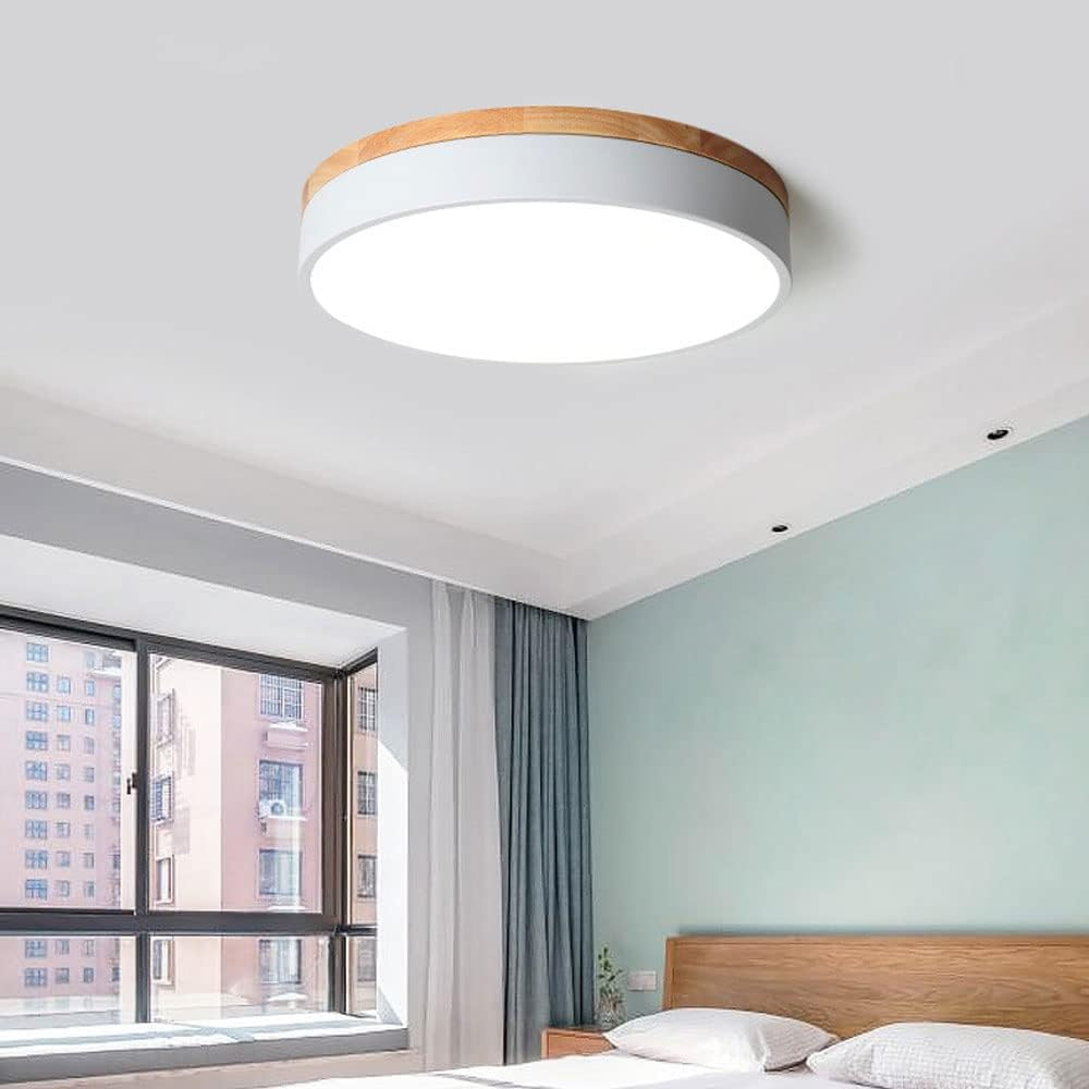 ScandiLuxe – Ceiling Lamp with Natural Wood and Minimalist Elegance