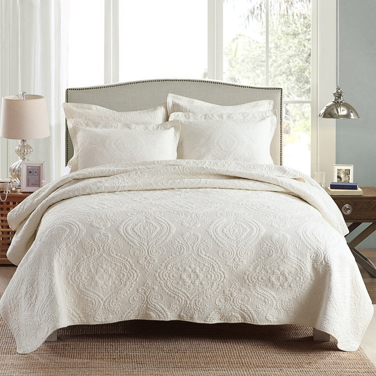 Classic & Gorgeous Style Damask Pattern Coverlet Set for All Season - 3 Piece (1 Quilt, 2 Pillow Shams)