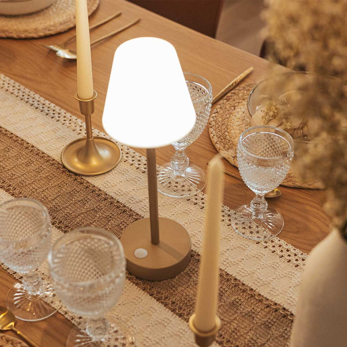 Lola Slim<br> Wireless Table Lamp