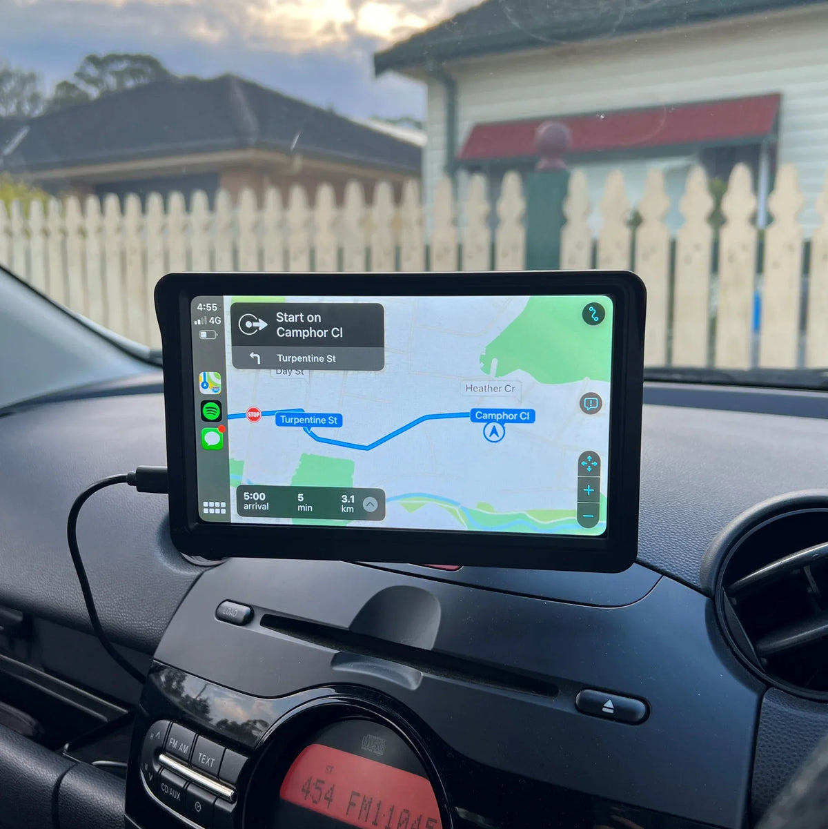 Wireless Apple CarPlay and Android Auto Portable Touchscreen Display for Universal Vehicles - Dashboard Mounted Car Multimedia Player with Bluetooth and Dashcam