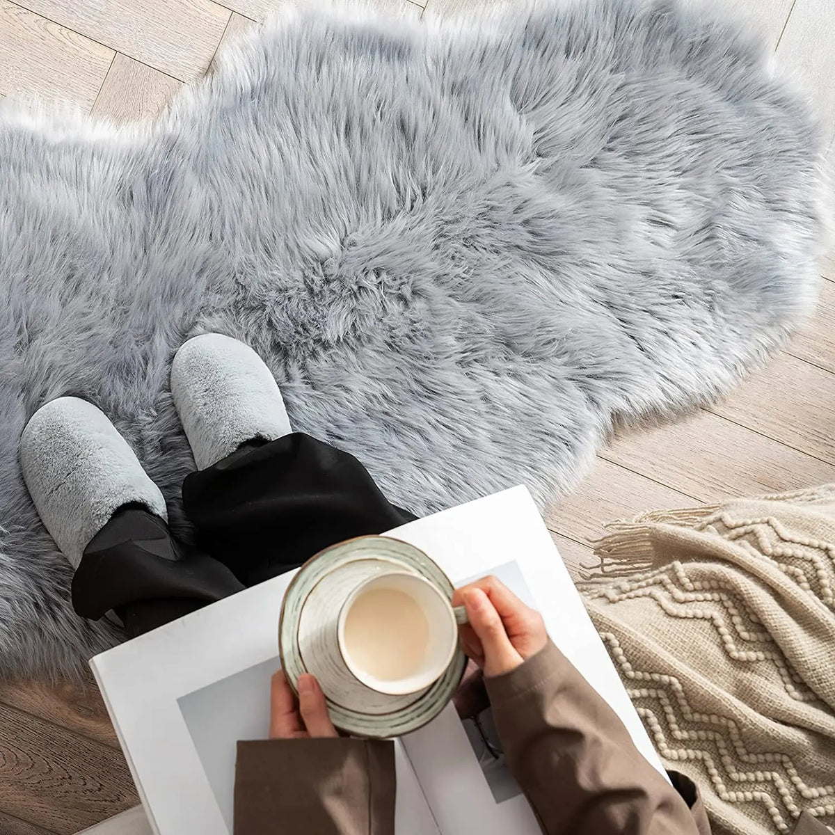 Soft Sheepskin Fluffy Fur Rug for Bedroom & Living Room