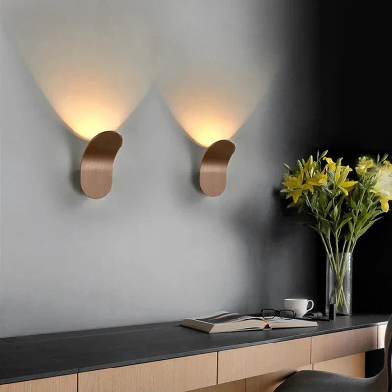 Modern Mounted Wall Lamp