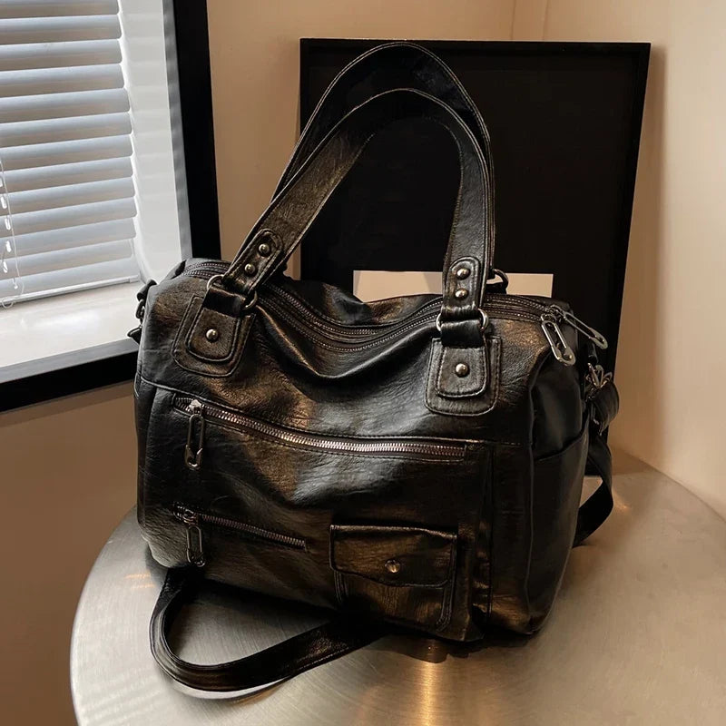 Big handbag for school with a spacious top-zip opening  SALERNO