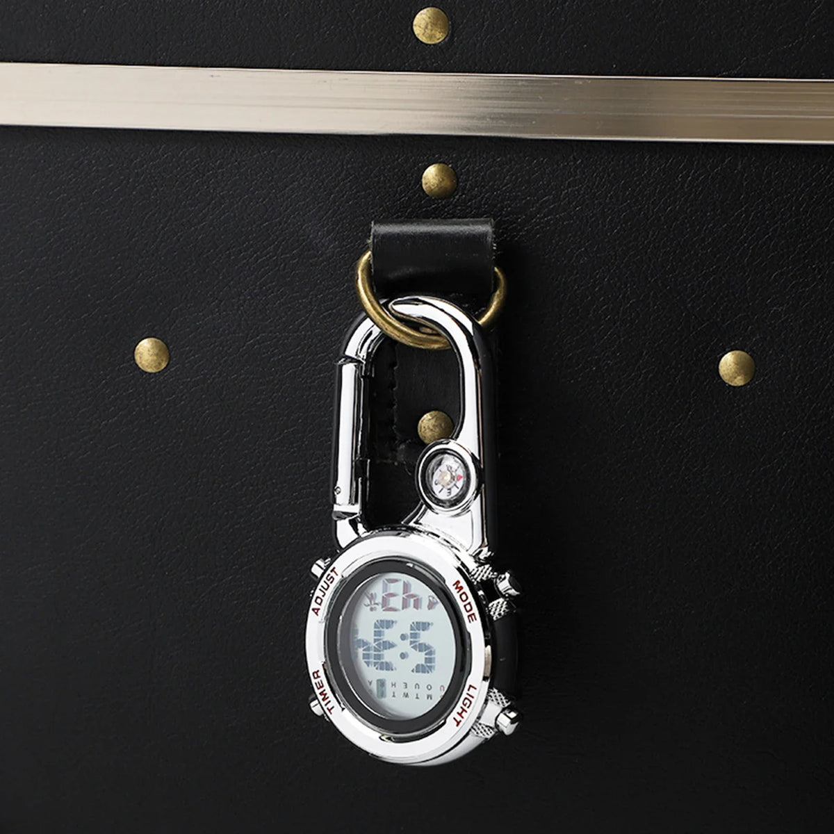 Multifunctional Carabiner Pocket Watch – Luminous Outdoor Sports Clip-On Timepiece for Backpack, Waist, or Gear