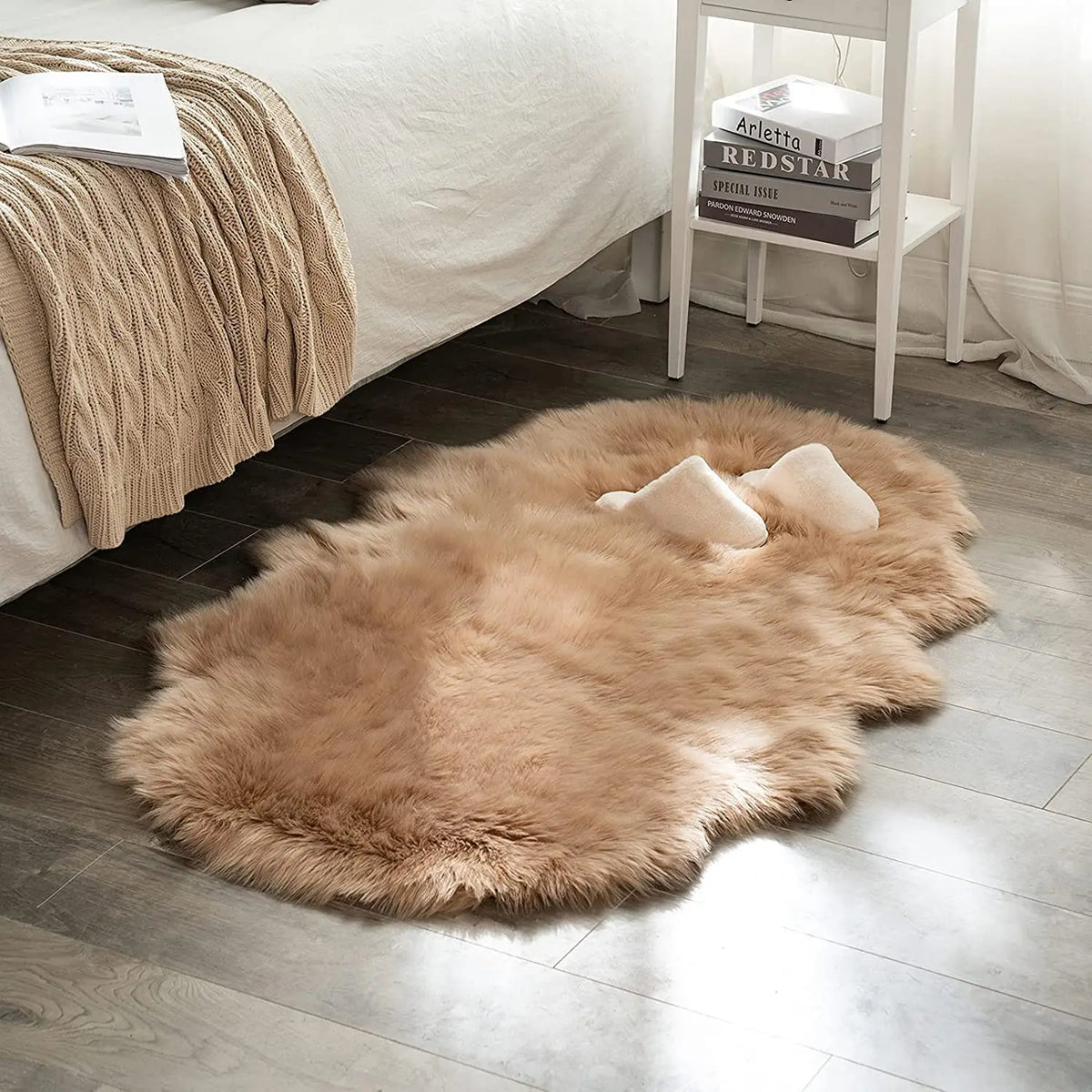 Soft Sheepskin Fluffy Fur Rug for Bedroom & Living Room