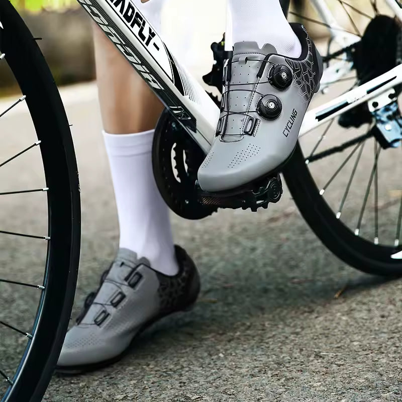 Clipless Automatic Swivel Cycling Shoe